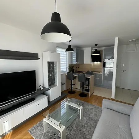 Restart Apartment *